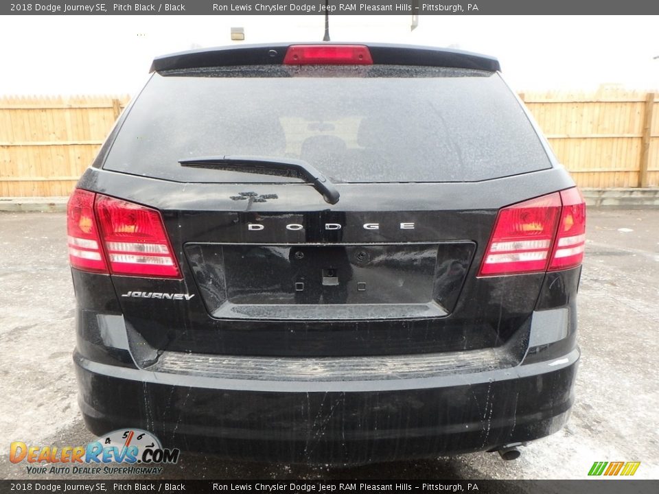 2018 Dodge Journey SE Pitch Black / Black Photo #4