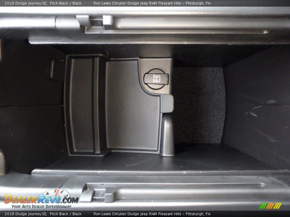 2018 Dodge Journey SE Pitch Black / Black Photo #17