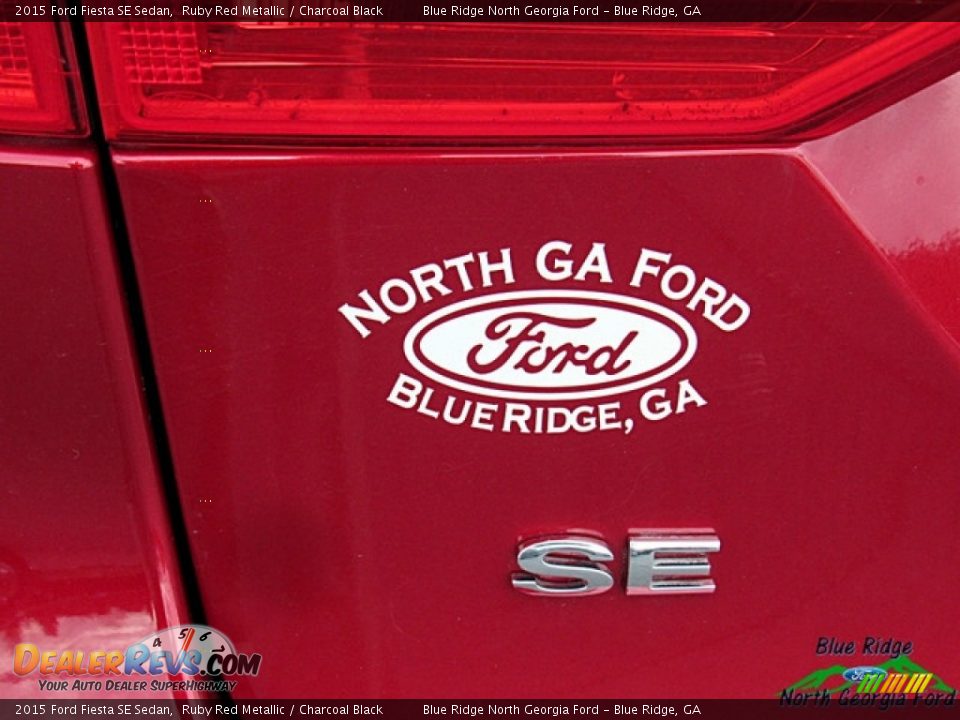 2015 Ford Fiesta SE Sedan Ruby Red Metallic / Charcoal Black Photo #34