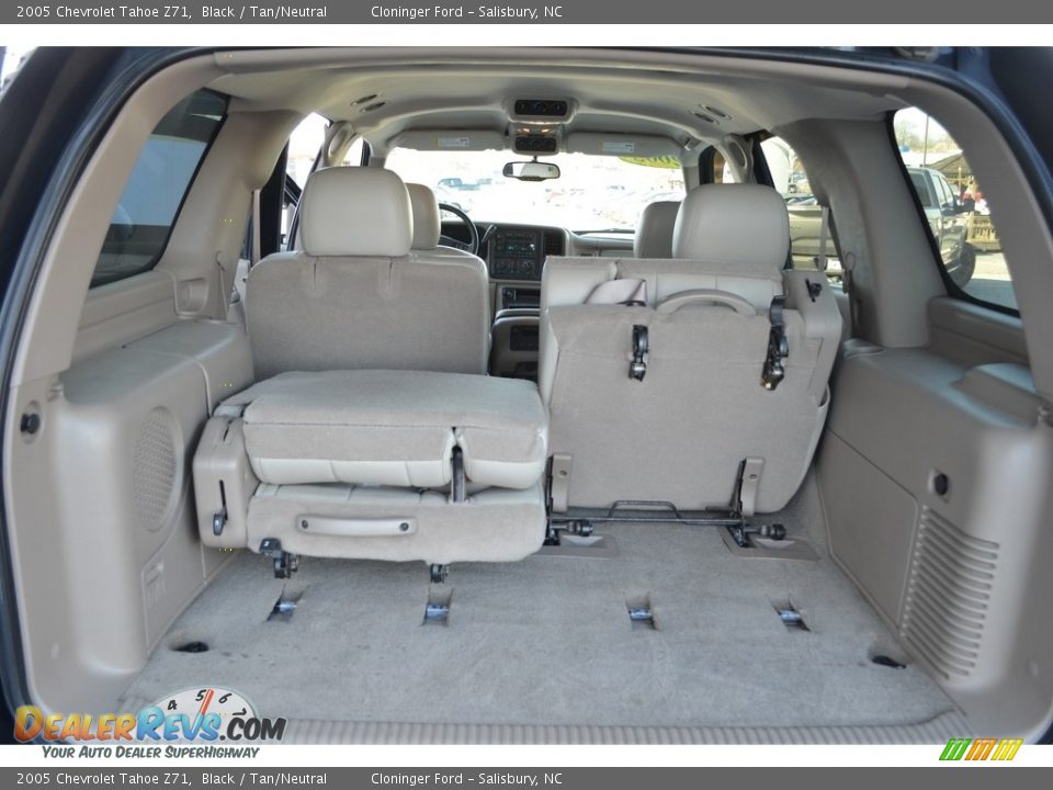 2005 Chevrolet Tahoe Z71 Black / Tan/Neutral Photo #13