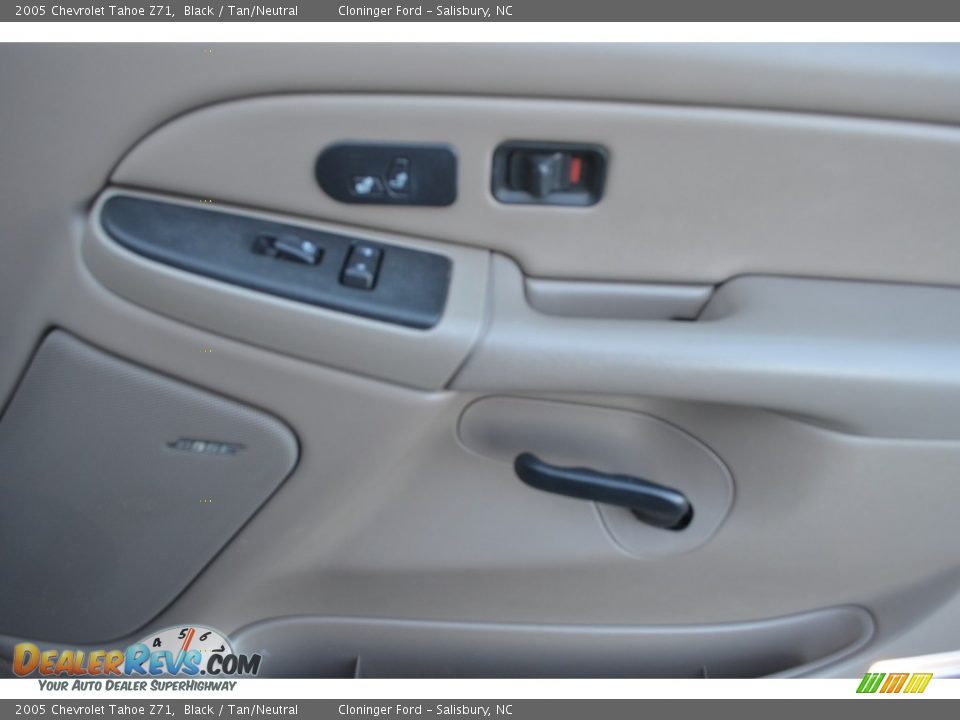 2005 Chevrolet Tahoe Z71 Black / Tan/Neutral Photo #15