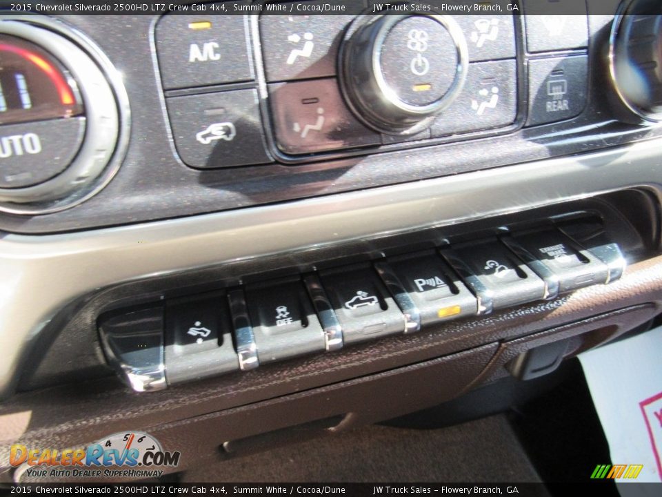 2015 Chevrolet Silverado 2500HD LTZ Crew Cab 4x4 Summit White / Cocoa/Dune Photo #25