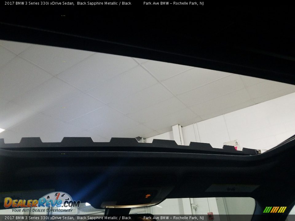 2017 BMW 3 Series 330i xDrive Sedan Black Sapphire Metallic / Black Photo #15