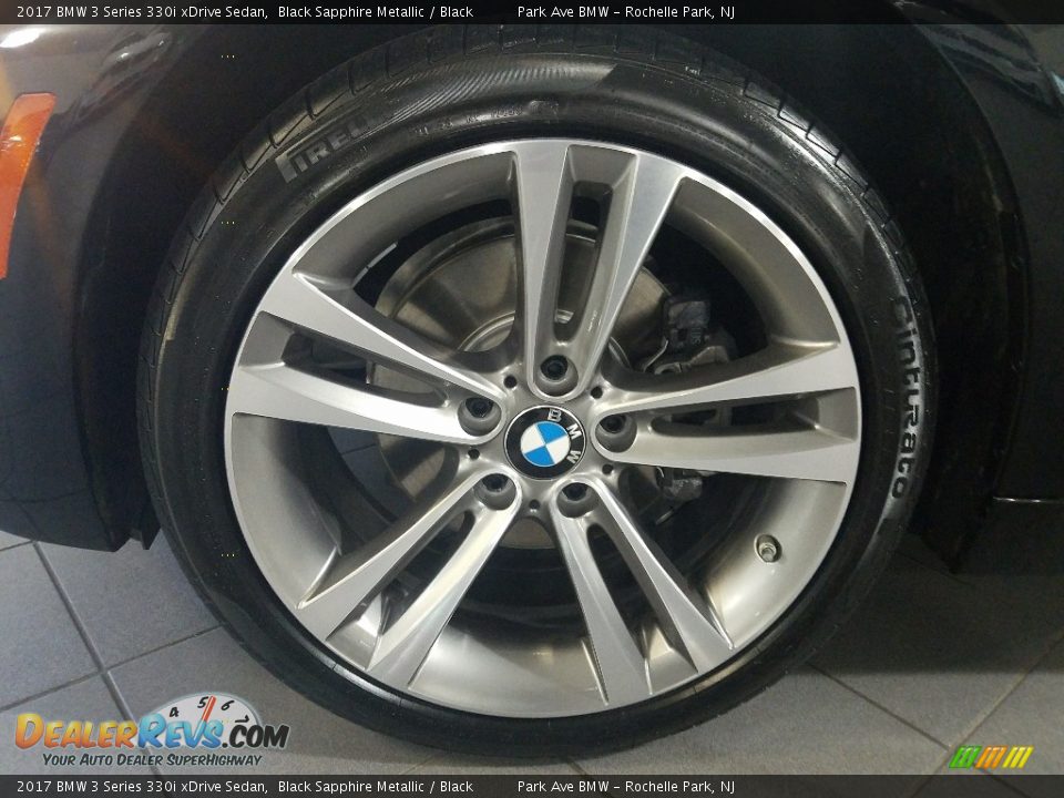 2017 BMW 3 Series 330i xDrive Sedan Black Sapphire Metallic / Black Photo #24