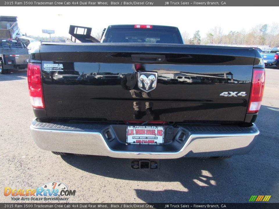 2015 Ram 3500 Tradesman Crew Cab 4x4 Dual Rear Wheel Black / Black/Diesel Gray Photo #9