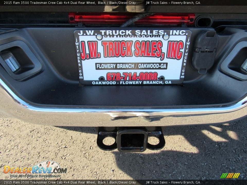 2015 Ram 3500 Tradesman Crew Cab 4x4 Dual Rear Wheel Black / Black/Diesel Gray Photo #10
