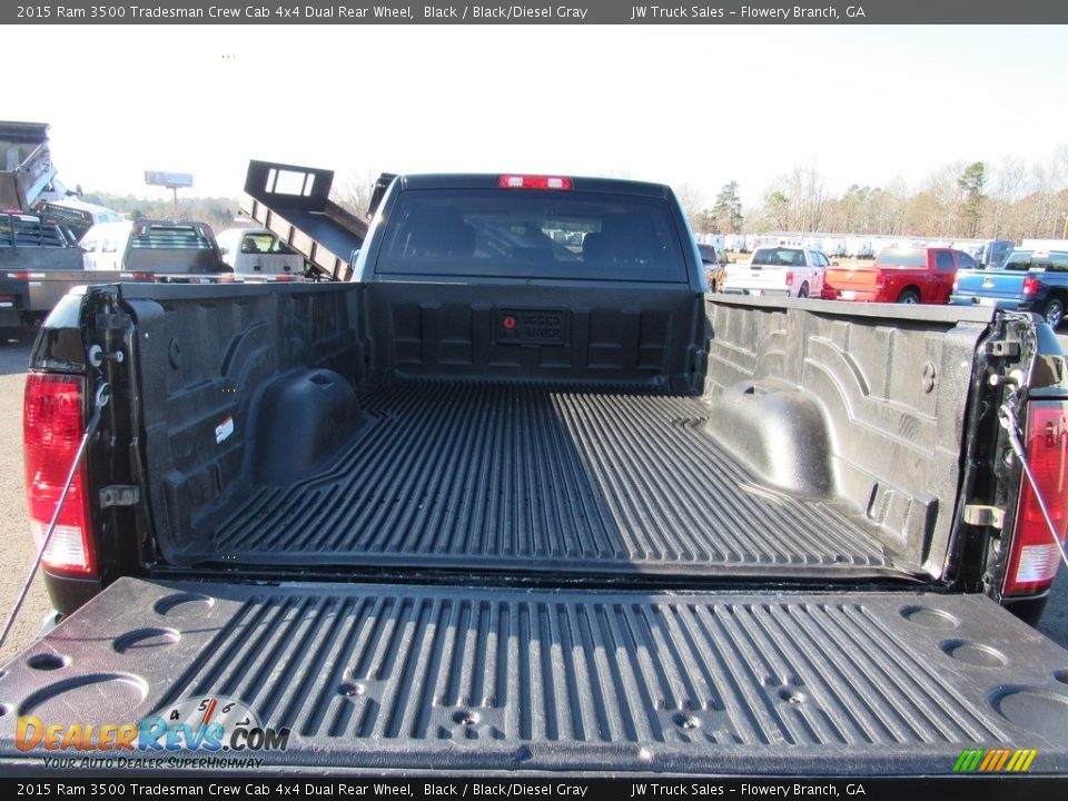 2015 Ram 3500 Tradesman Crew Cab 4x4 Dual Rear Wheel Black / Black/Diesel Gray Photo #12