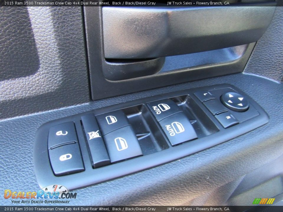 2015 Ram 3500 Tradesman Crew Cab 4x4 Dual Rear Wheel Black / Black/Diesel Gray Photo #14