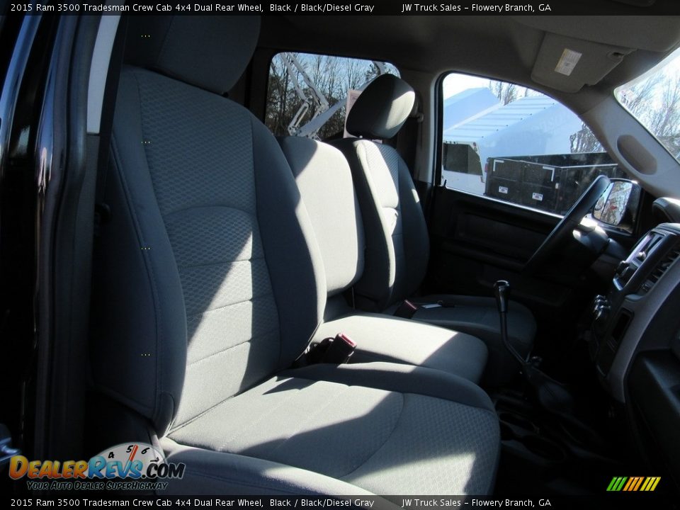 2015 Ram 3500 Tradesman Crew Cab 4x4 Dual Rear Wheel Black / Black/Diesel Gray Photo #25