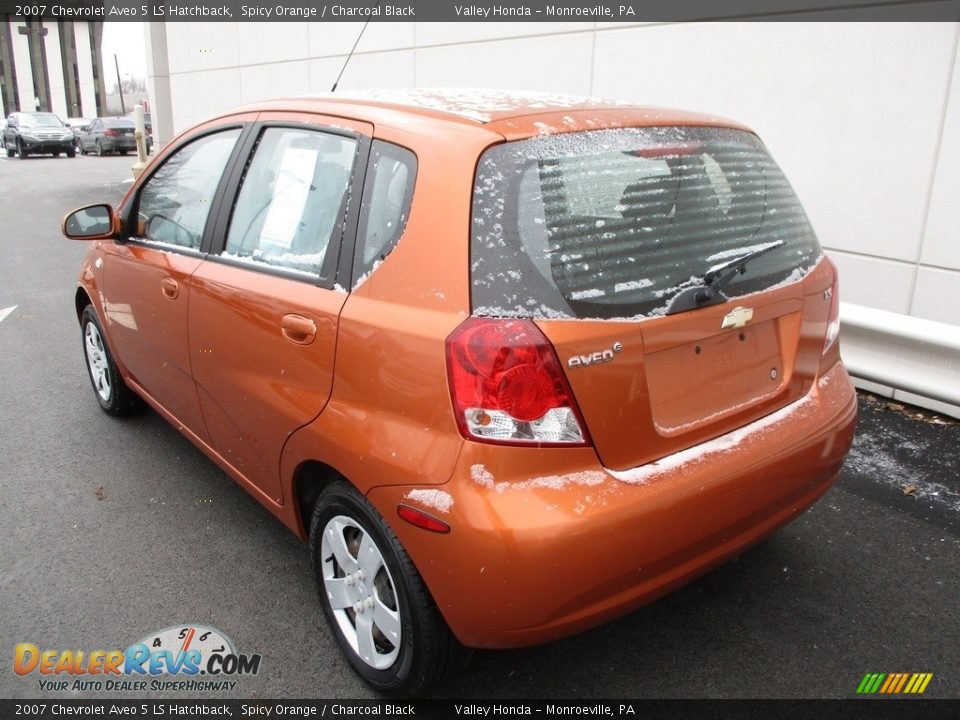 2007 Chevrolet Aveo 5 LS Hatchback Spicy Orange / Charcoal Black Photo #3