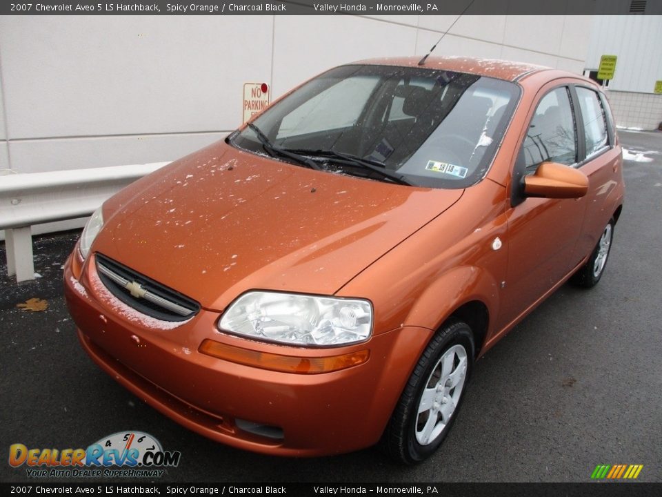 2007 Chevrolet Aveo 5 LS Hatchback Spicy Orange / Charcoal Black Photo #9