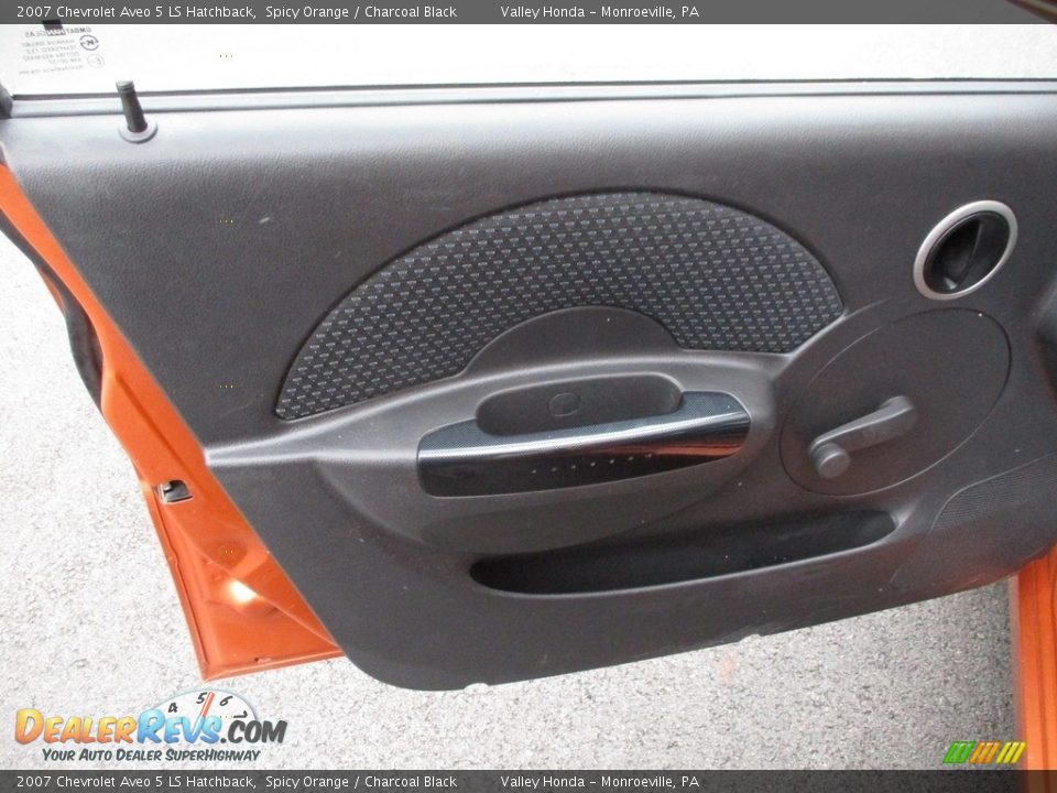 2007 Chevrolet Aveo 5 LS Hatchback Spicy Orange / Charcoal Black Photo #10