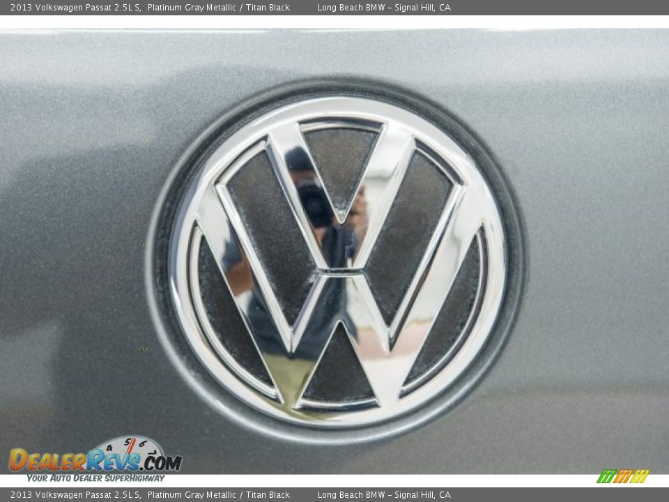 2013 Volkswagen Passat 2.5L S Platinum Gray Metallic / Titan Black Photo #20