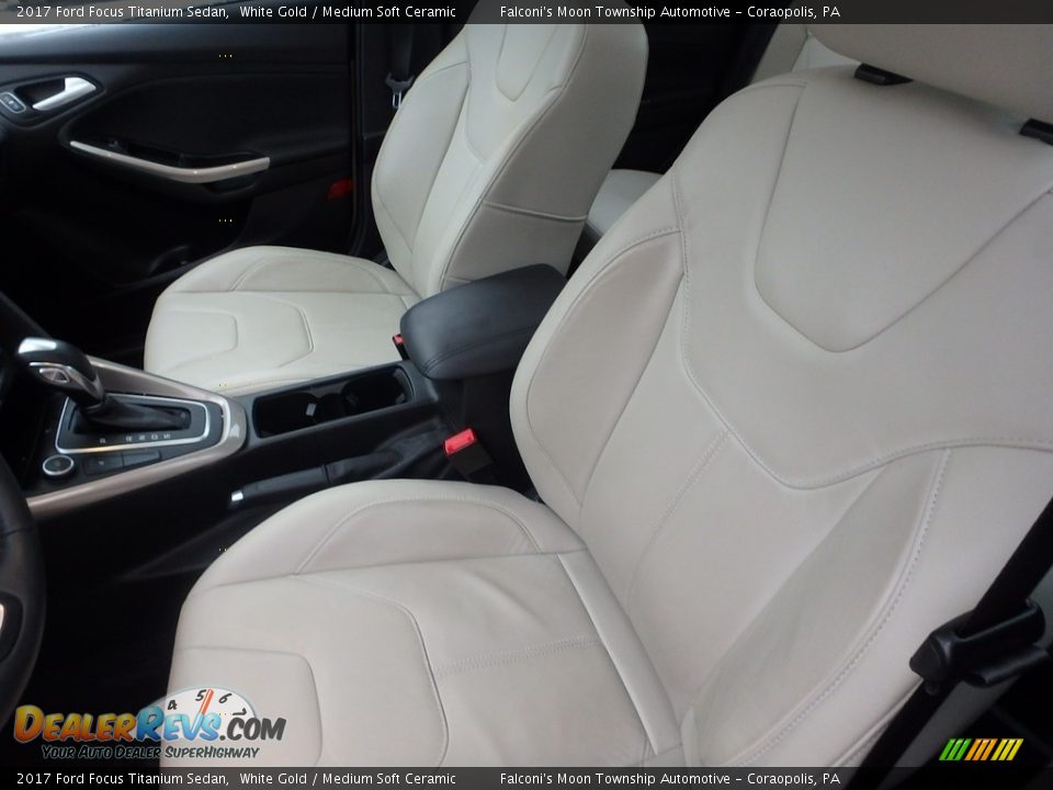 2017 Ford Focus Titanium Sedan White Gold / Medium Soft Ceramic Photo #15