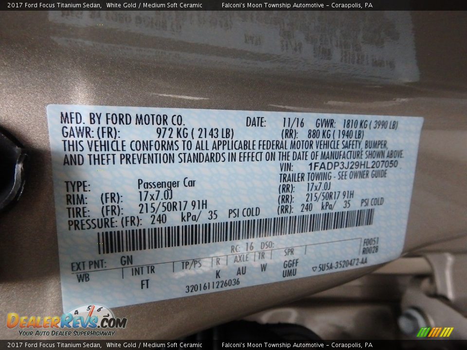 2017 Ford Focus Titanium Sedan White Gold / Medium Soft Ceramic Photo #23