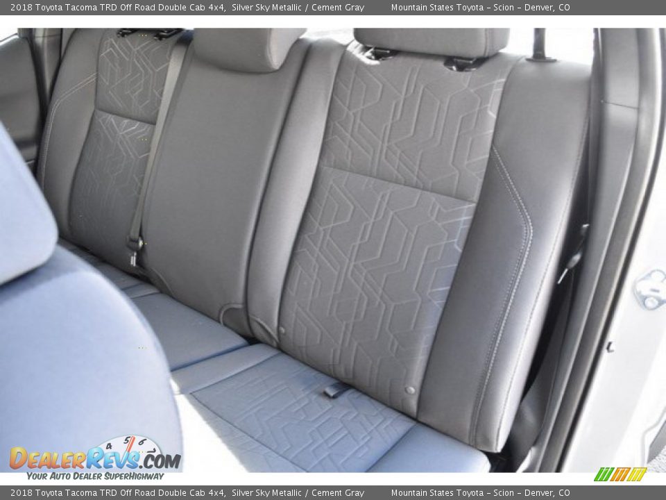 2018 Toyota Tacoma TRD Off Road Double Cab 4x4 Silver Sky Metallic / Cement Gray Photo #7