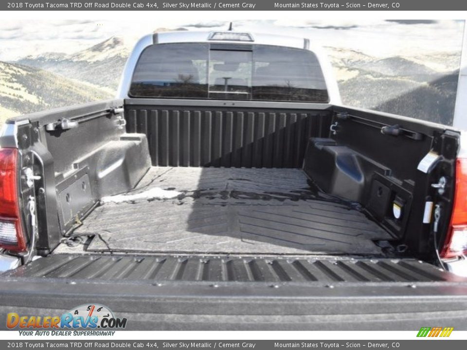 2018 Toyota Tacoma TRD Off Road Double Cab 4x4 Silver Sky Metallic / Cement Gray Photo #8