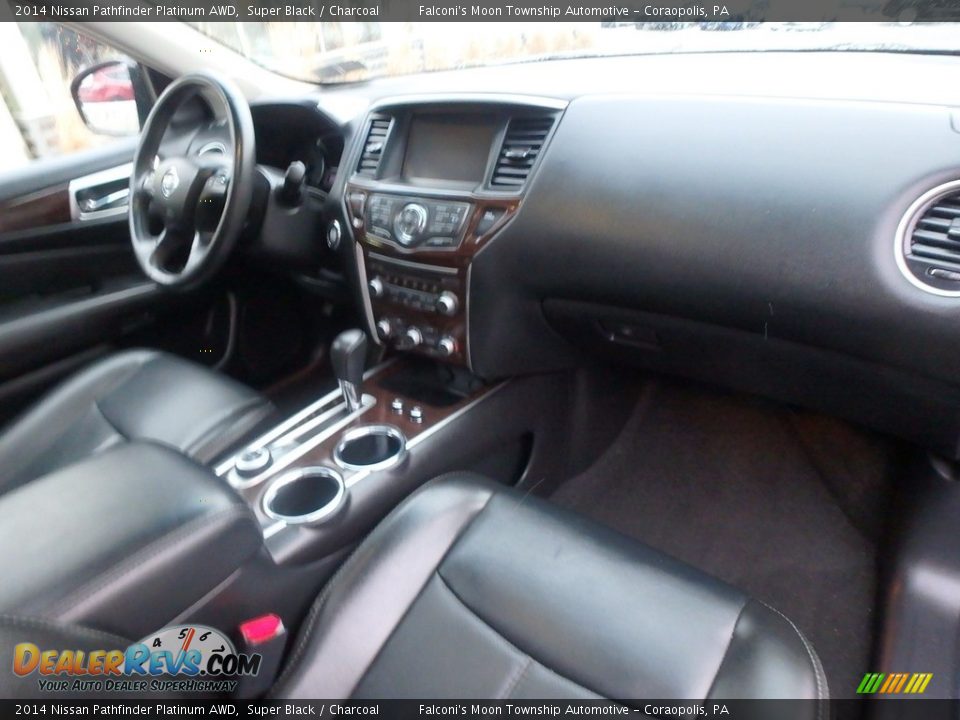 2014 Nissan Pathfinder Platinum AWD Super Black / Charcoal Photo #11