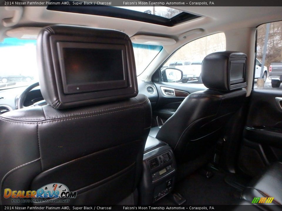 2014 Nissan Pathfinder Platinum AWD Super Black / Charcoal Photo #18