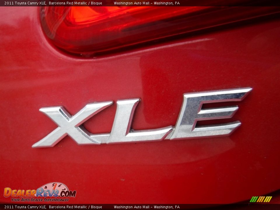 2011 Toyota Camry XLE Barcelona Red Metallic / Bisque Photo #11