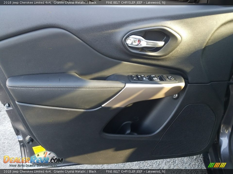 2018 Jeep Cherokee Limited 4x4 Granite Crystal Metallic / Black Photo #6