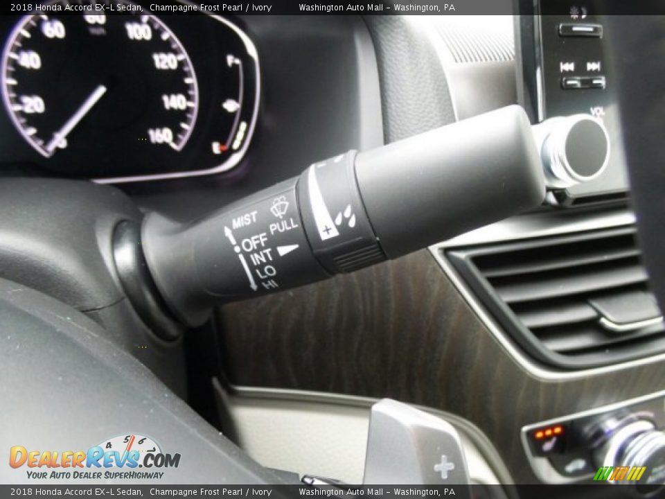 Controls of 2018 Honda Accord EX-L Sedan Photo #18