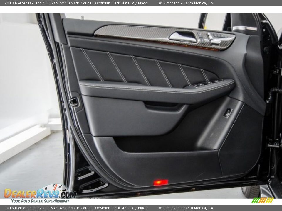 Door Panel of 2018 Mercedes-Benz GLE 63 S AMG 4Matic Coupe Photo #34