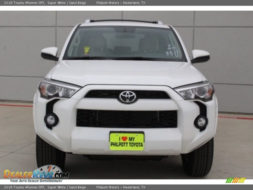 2018 Toyota 4Runner SR5 Super White / Sand Beige Photo #2