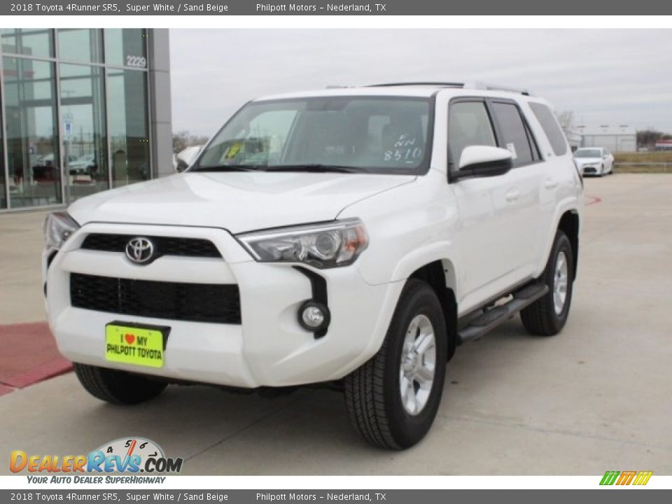 2018 Toyota 4Runner SR5 Super White / Sand Beige Photo #3
