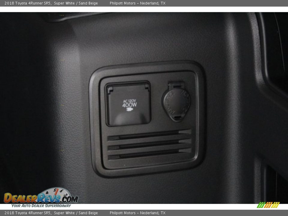 2018 Toyota 4Runner SR5 Super White / Sand Beige Photo #28