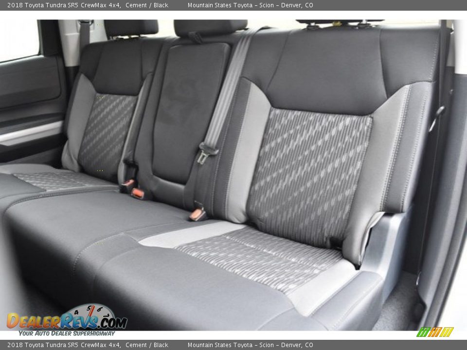 2018 Toyota Tundra SR5 CrewMax 4x4 Cement / Black Photo #7