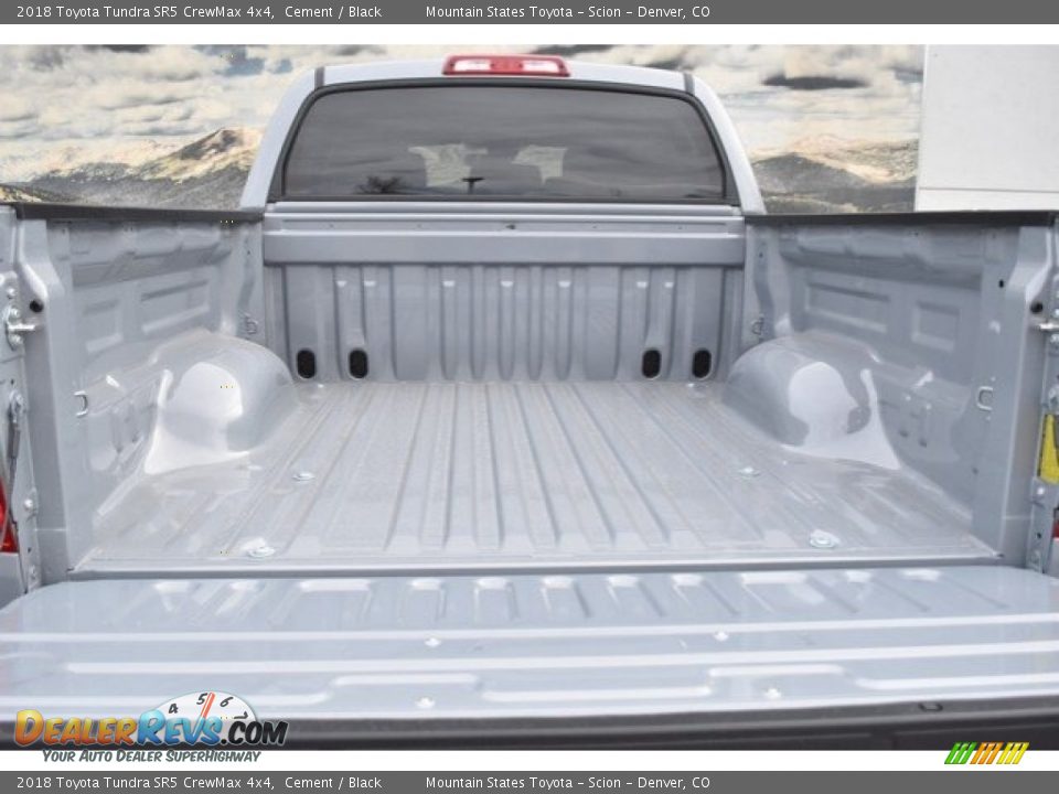 2018 Toyota Tundra SR5 CrewMax 4x4 Cement / Black Photo #8