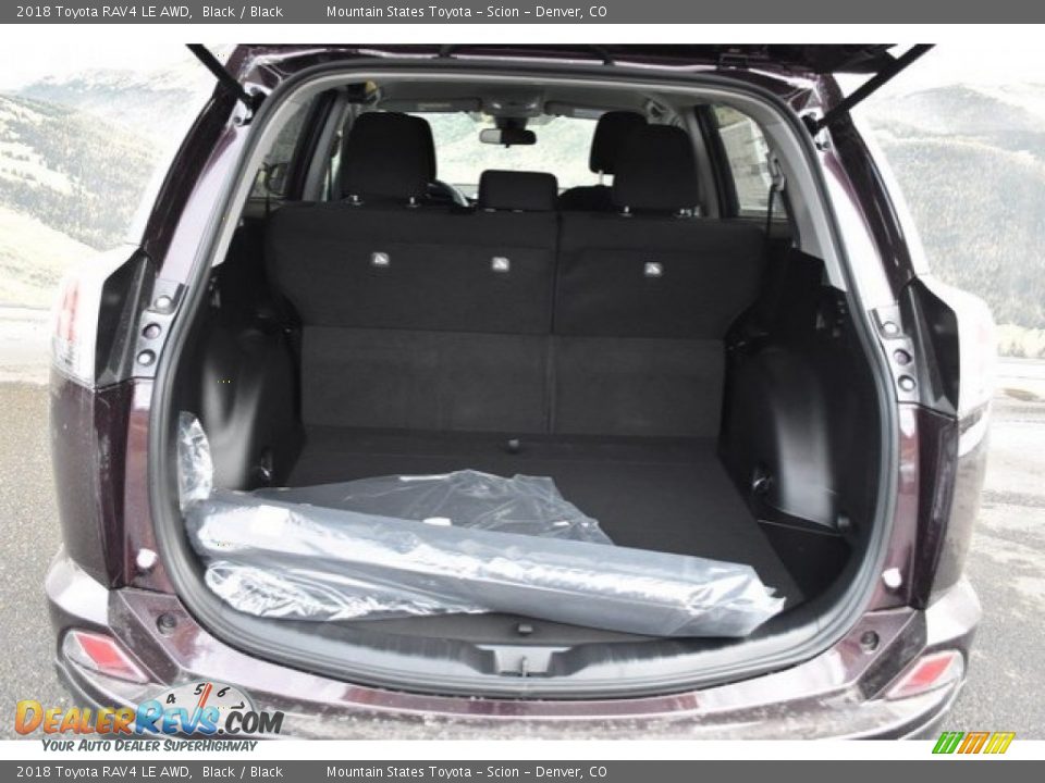 2018 Toyota RAV4 LE AWD Black / Black Photo #8