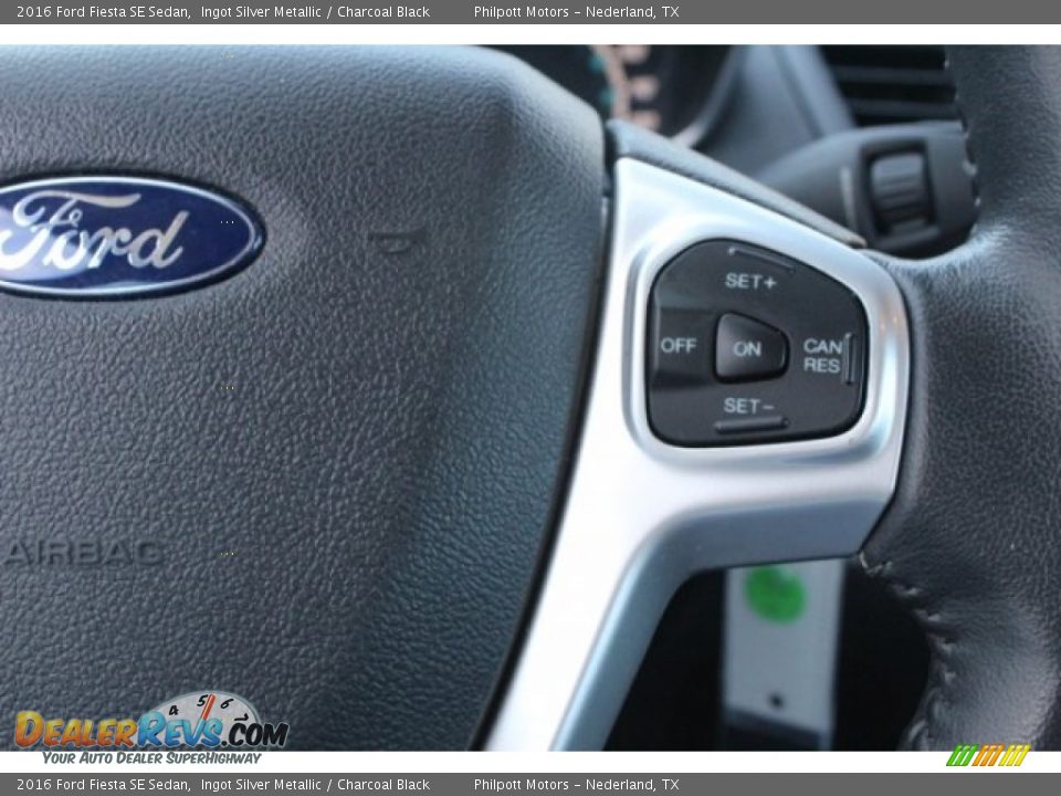 2016 Ford Fiesta SE Sedan Ingot Silver Metallic / Charcoal Black Photo #19