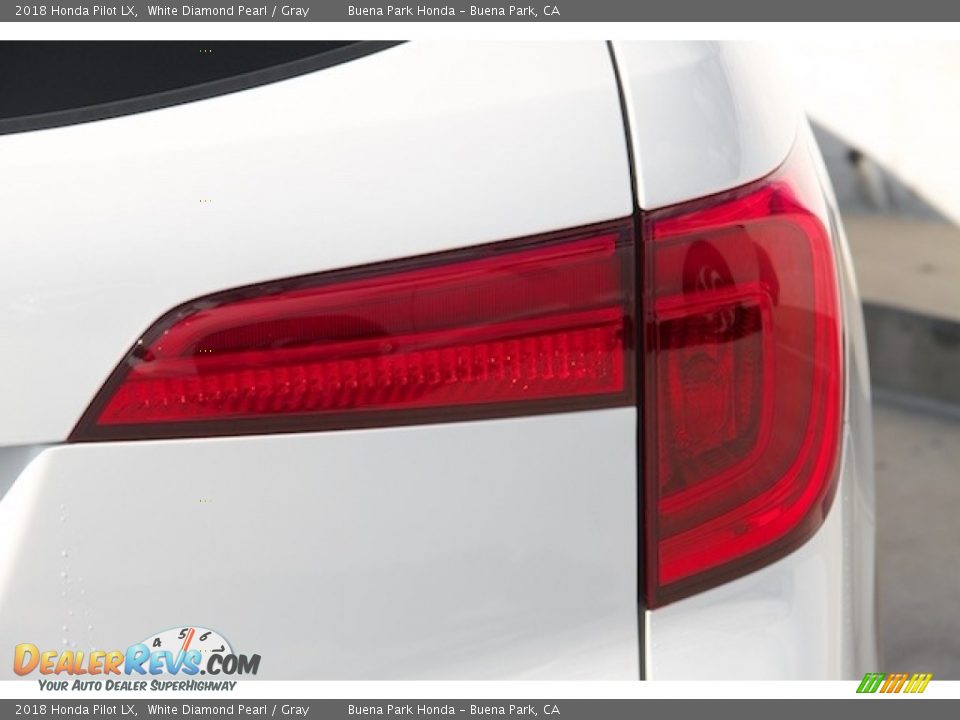 2018 Honda Pilot LX White Diamond Pearl / Gray Photo #4