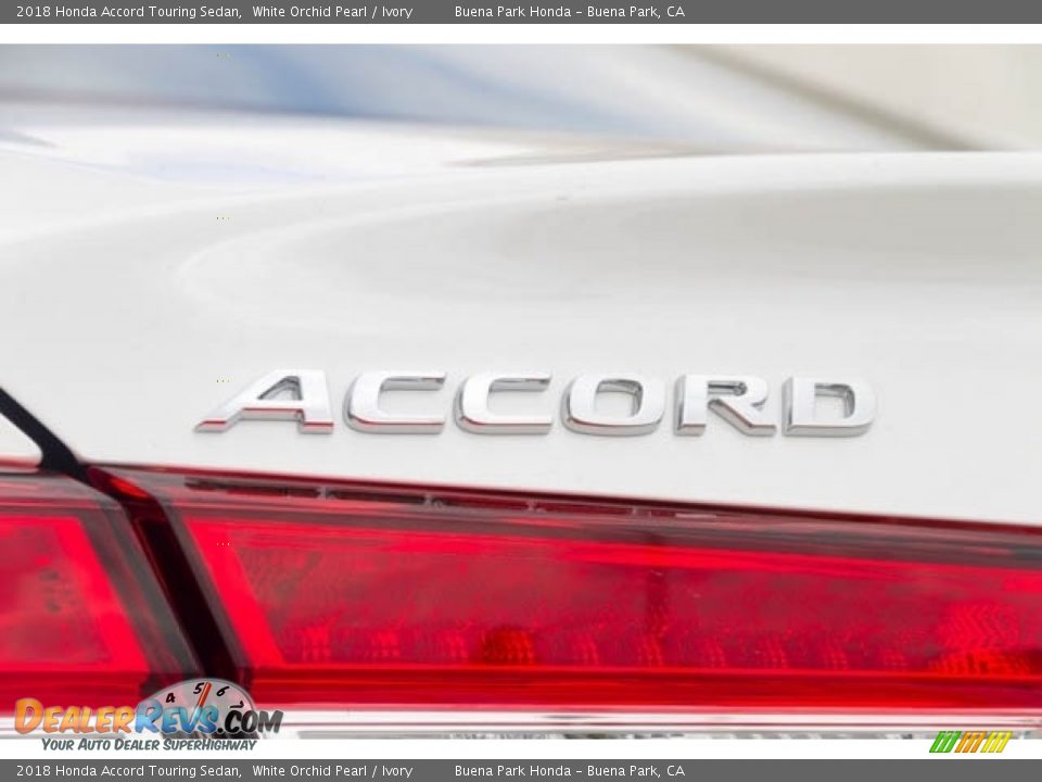 2018 Honda Accord Touring Sedan White Orchid Pearl / Ivory Photo #3