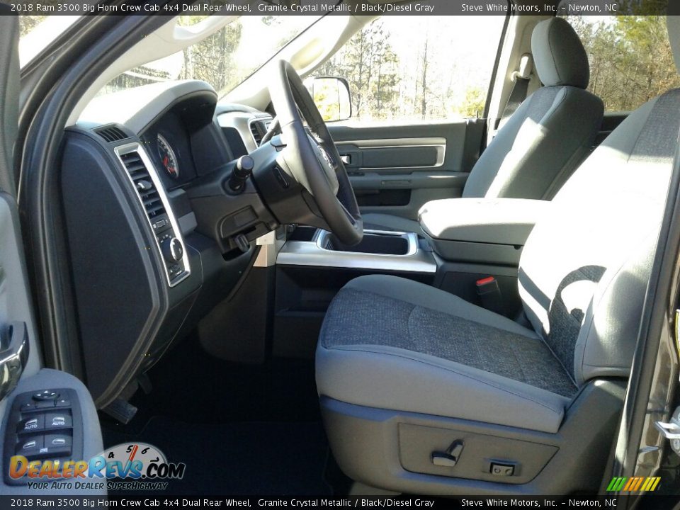 2018 Ram 3500 Big Horn Crew Cab 4x4 Dual Rear Wheel Granite Crystal Metallic / Black/Diesel Gray Photo #9