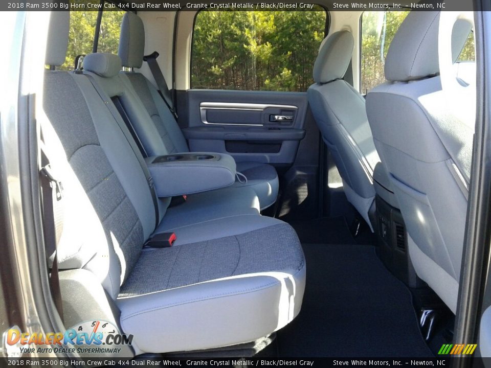 2018 Ram 3500 Big Horn Crew Cab 4x4 Dual Rear Wheel Granite Crystal Metallic / Black/Diesel Gray Photo #13