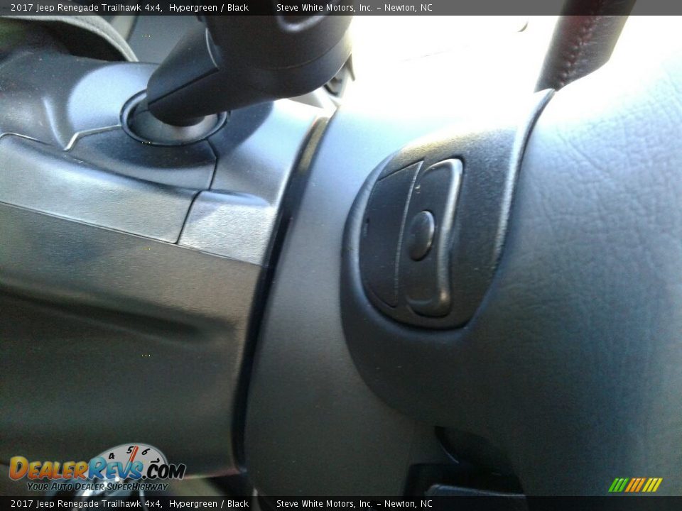 2017 Jeep Renegade Trailhawk 4x4 Hypergreen / Black Photo #16