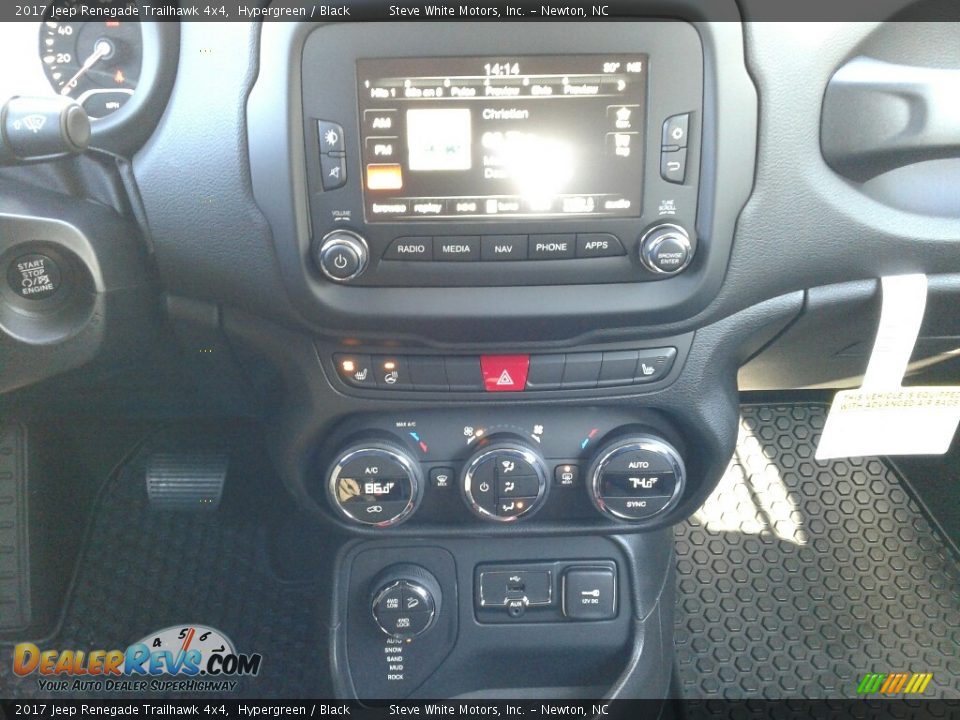 2017 Jeep Renegade Trailhawk 4x4 Hypergreen / Black Photo #20