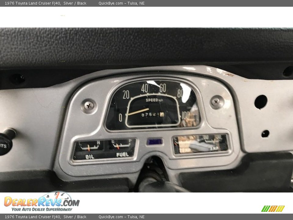 Dashboard of 1976 Toyota Land Cruiser FJ40 Photo #5