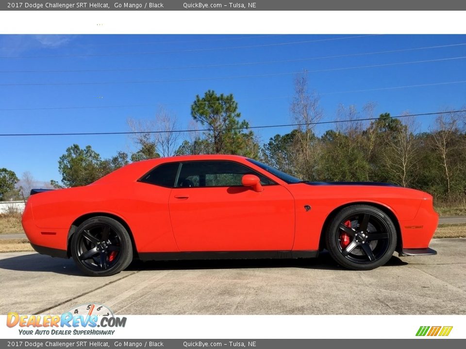 Go Mango 2017 Dodge Challenger SRT Hellcat Photo #3