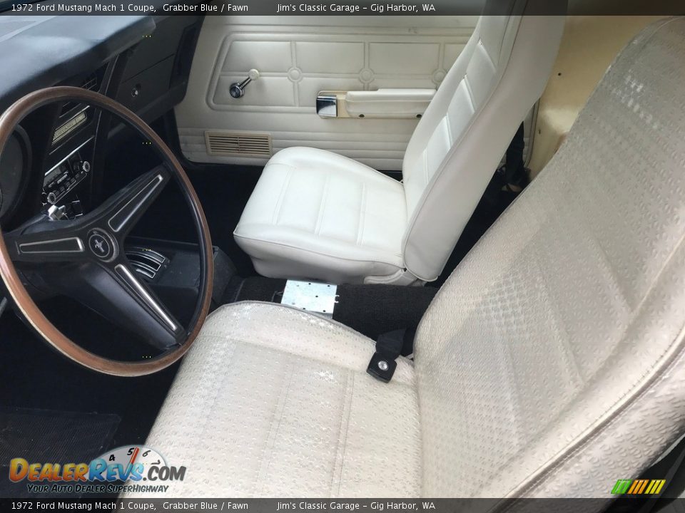 Front Seat of 1972 Ford Mustang Mach 1 Coupe Photo #16