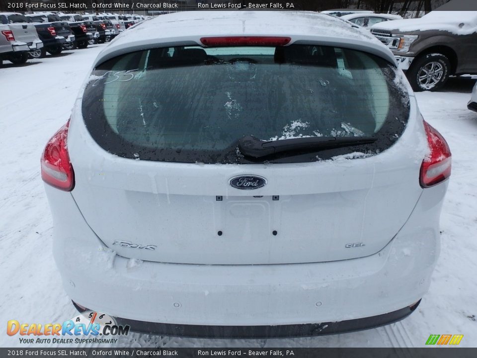 2018 Ford Focus SEL Hatch Oxford White / Charcoal Black Photo #4