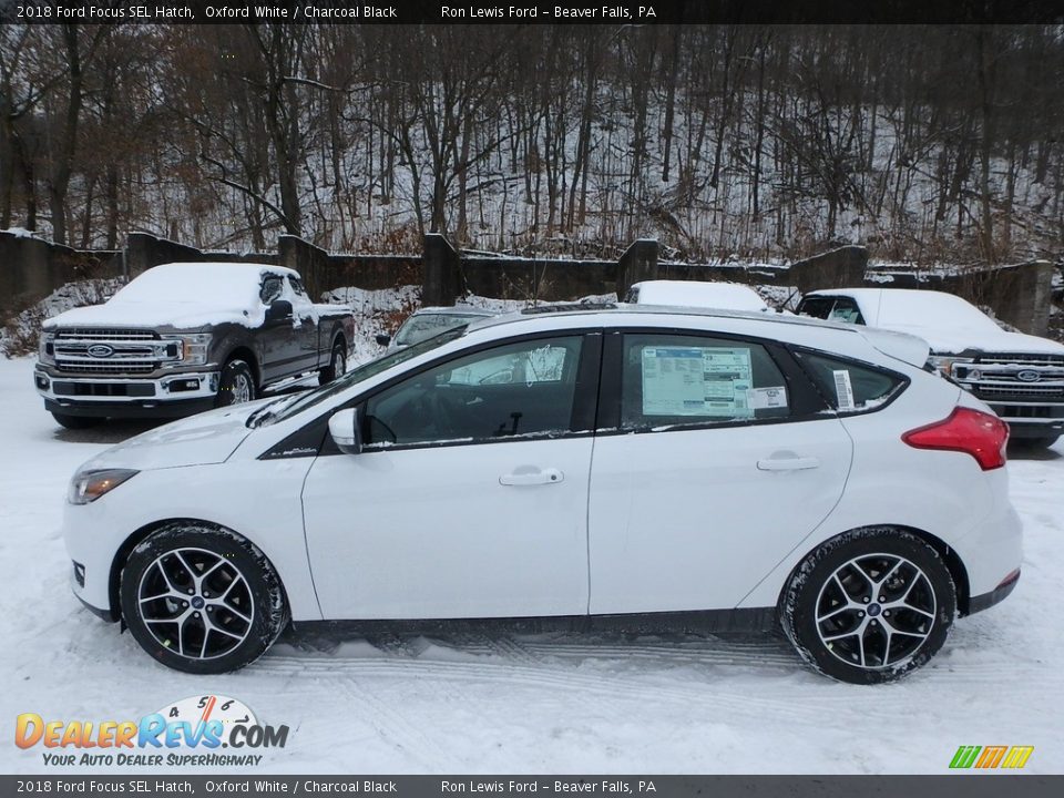 Oxford White 2018 Ford Focus SEL Hatch Photo #7
