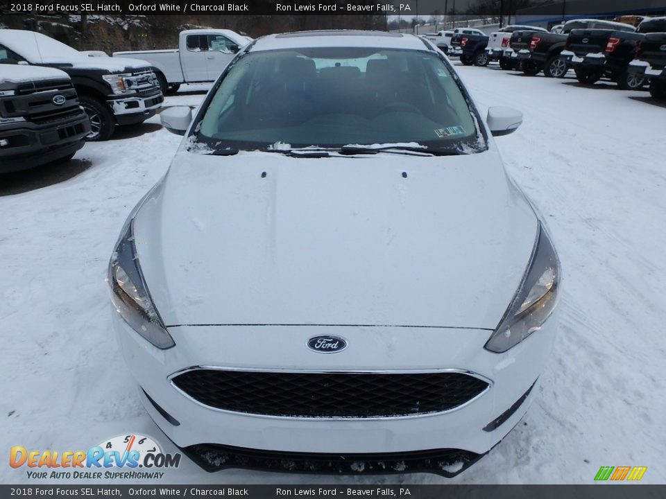 2018 Ford Focus SEL Hatch Oxford White / Charcoal Black Photo #9