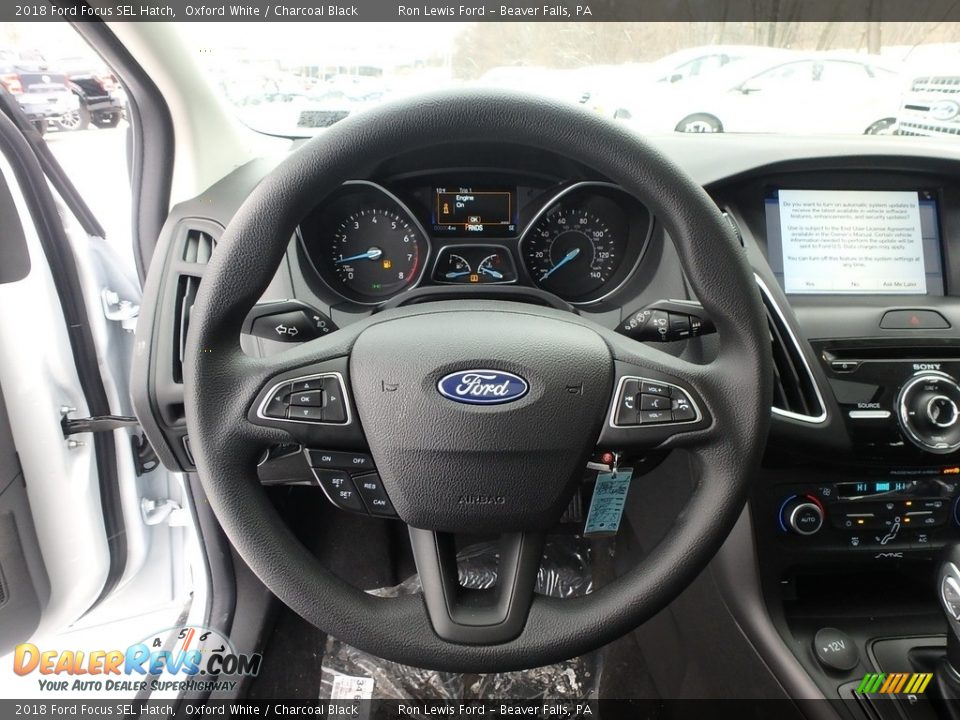 2018 Ford Focus SEL Hatch Steering Wheel Photo #17