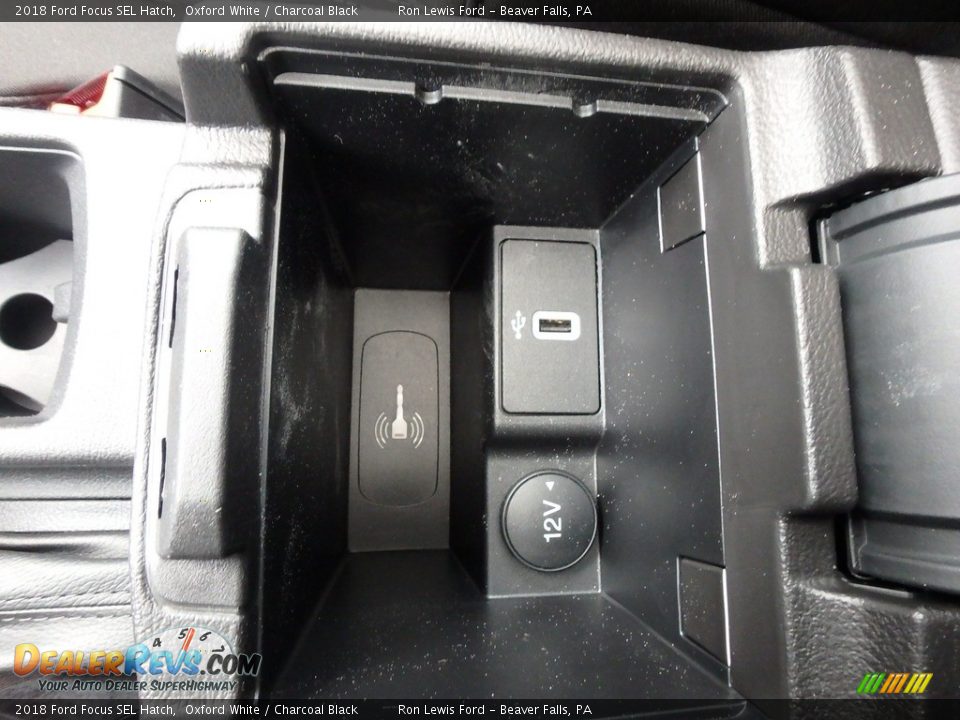 2018 Ford Focus SEL Hatch Oxford White / Charcoal Black Photo #20