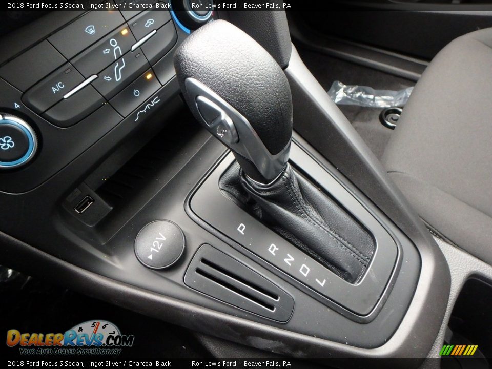 2018 Ford Focus S Sedan Shifter Photo #17