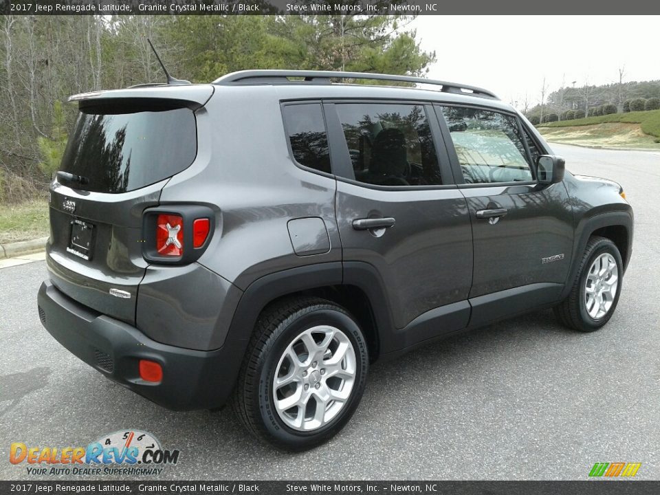 2017 Jeep Renegade Latitude Granite Crystal Metallic / Black Photo #6